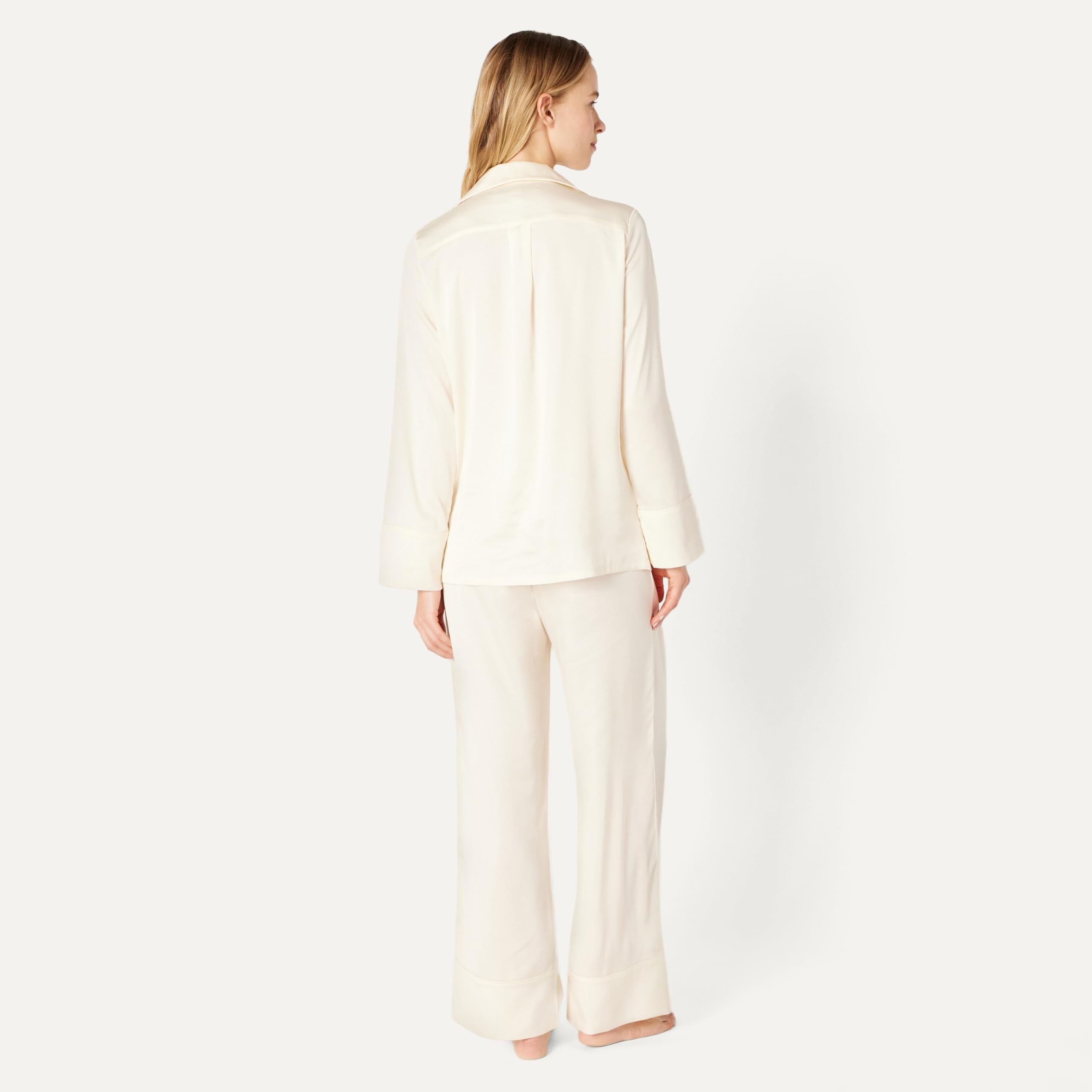 Amazon Essentials Women's Satin Long Sleeve Shirt and Pant Pajama Set