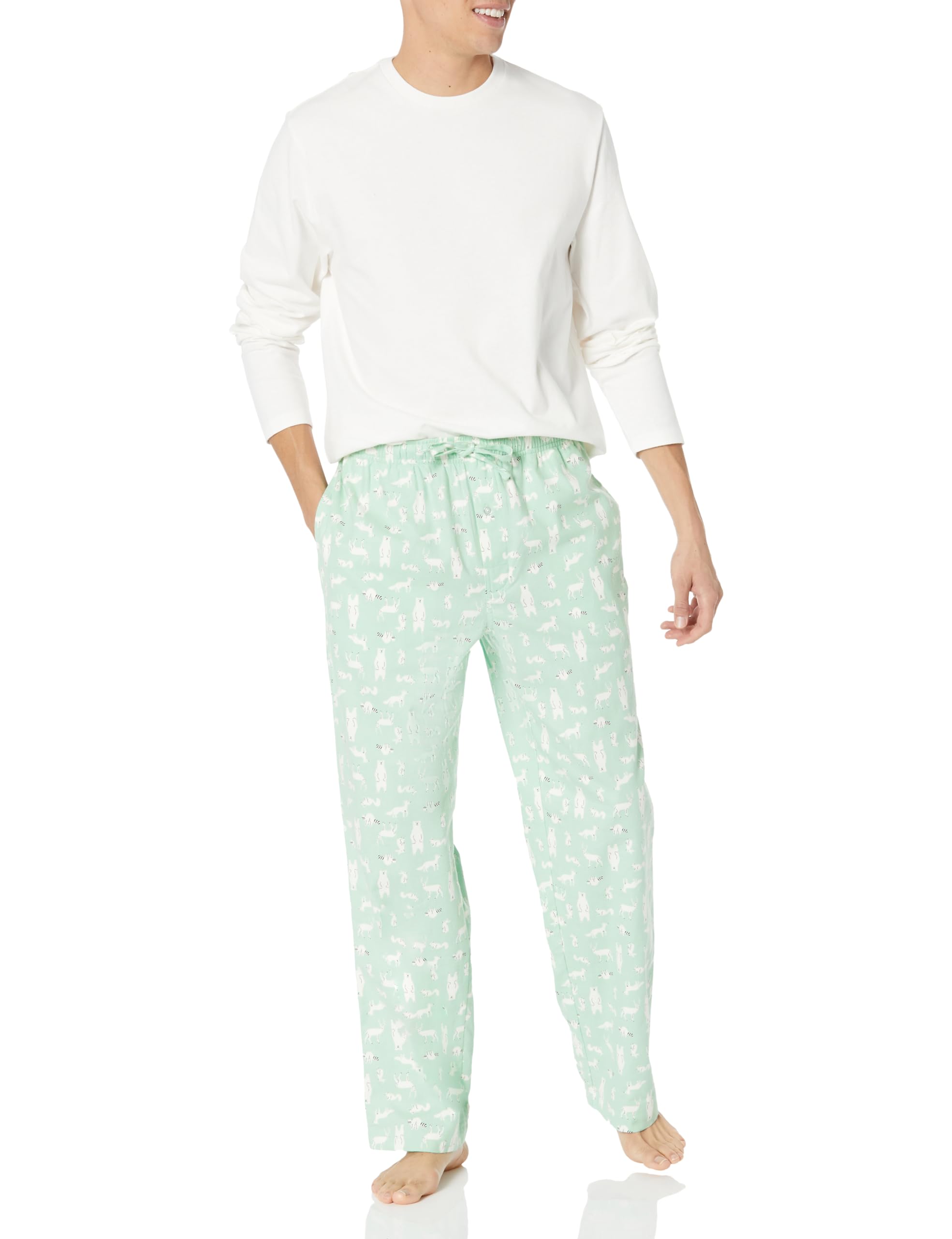Amazon Essentials Men's Flannel Pant and Long-Sleeve T-Shirt Pajama Set