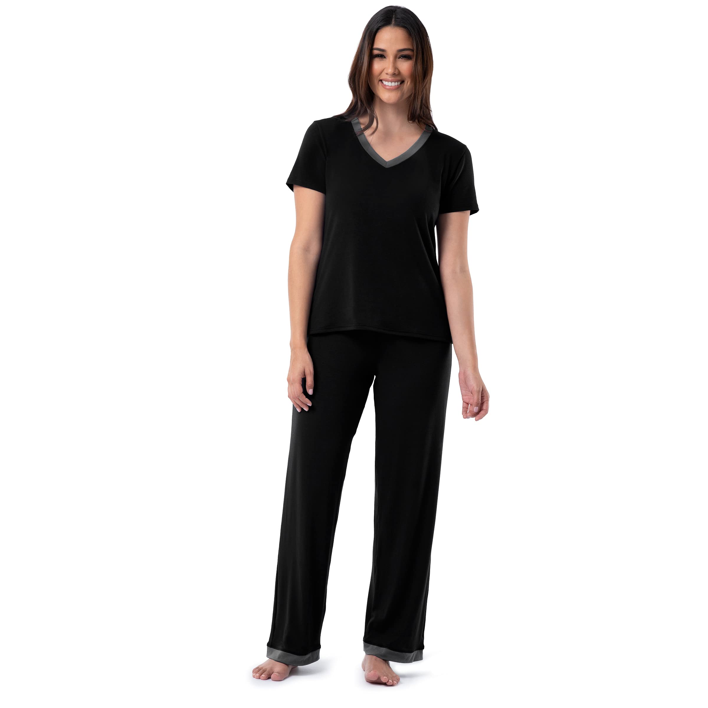 Fruit of the Loom womens Short Sleeve Tee and Pant 2 Piece Sleep Set