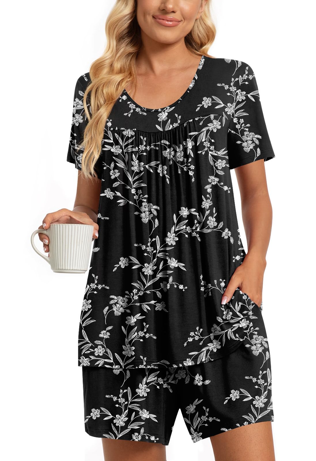 TAOHUADAO 2 Piece Women's Short Sleeve Pajama Sets, Lounge Sleepwear Ladies Pjs Sets with Pockets