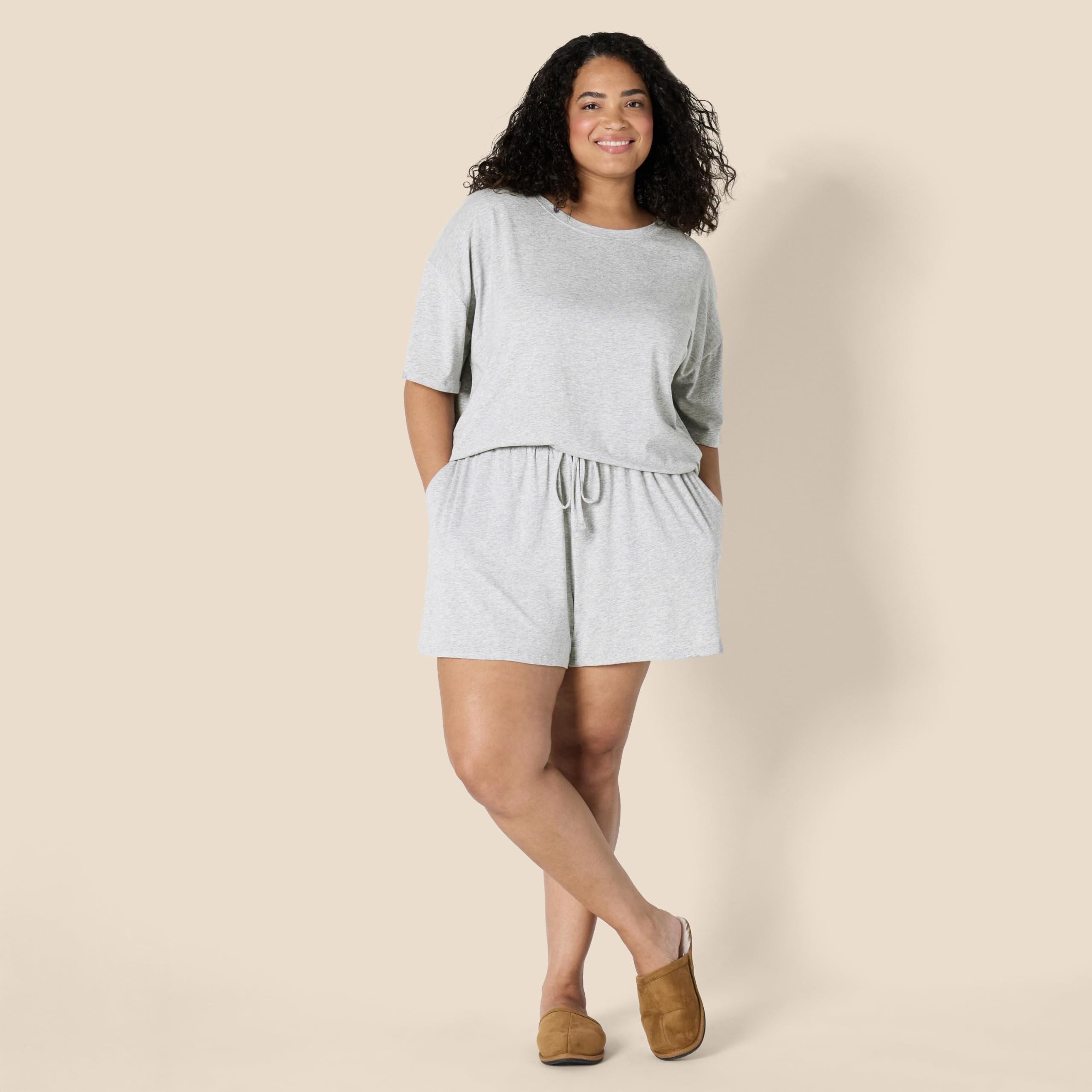 Amazon Essentials Women's Soft Cotton Blend Short Sleeve T-Shirt and Short Sleepwear Set