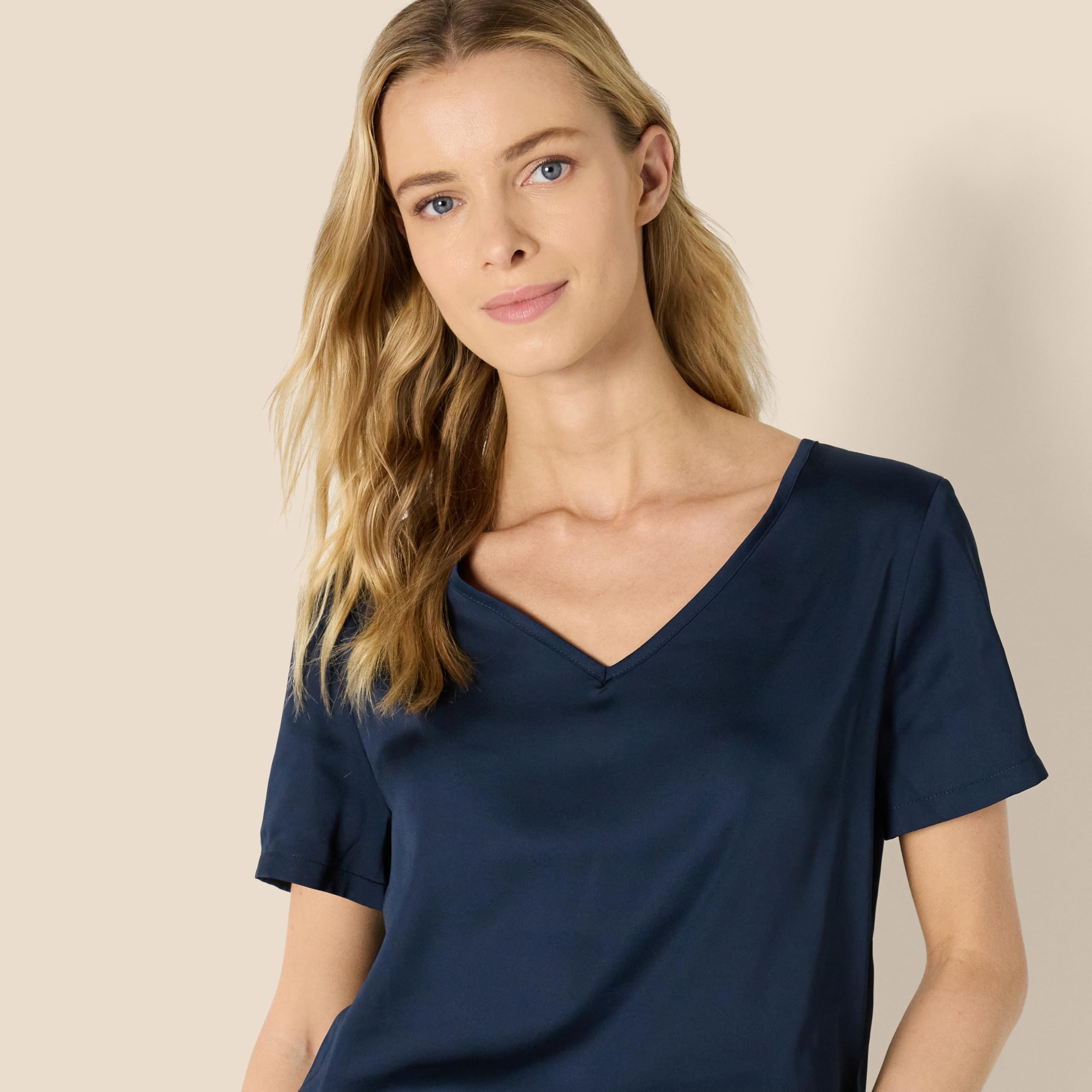 Amazon Essentials Women's Relaxed Fit Satin Short Sleeve V-Neck T-Shirt and Short Sleepwear Set