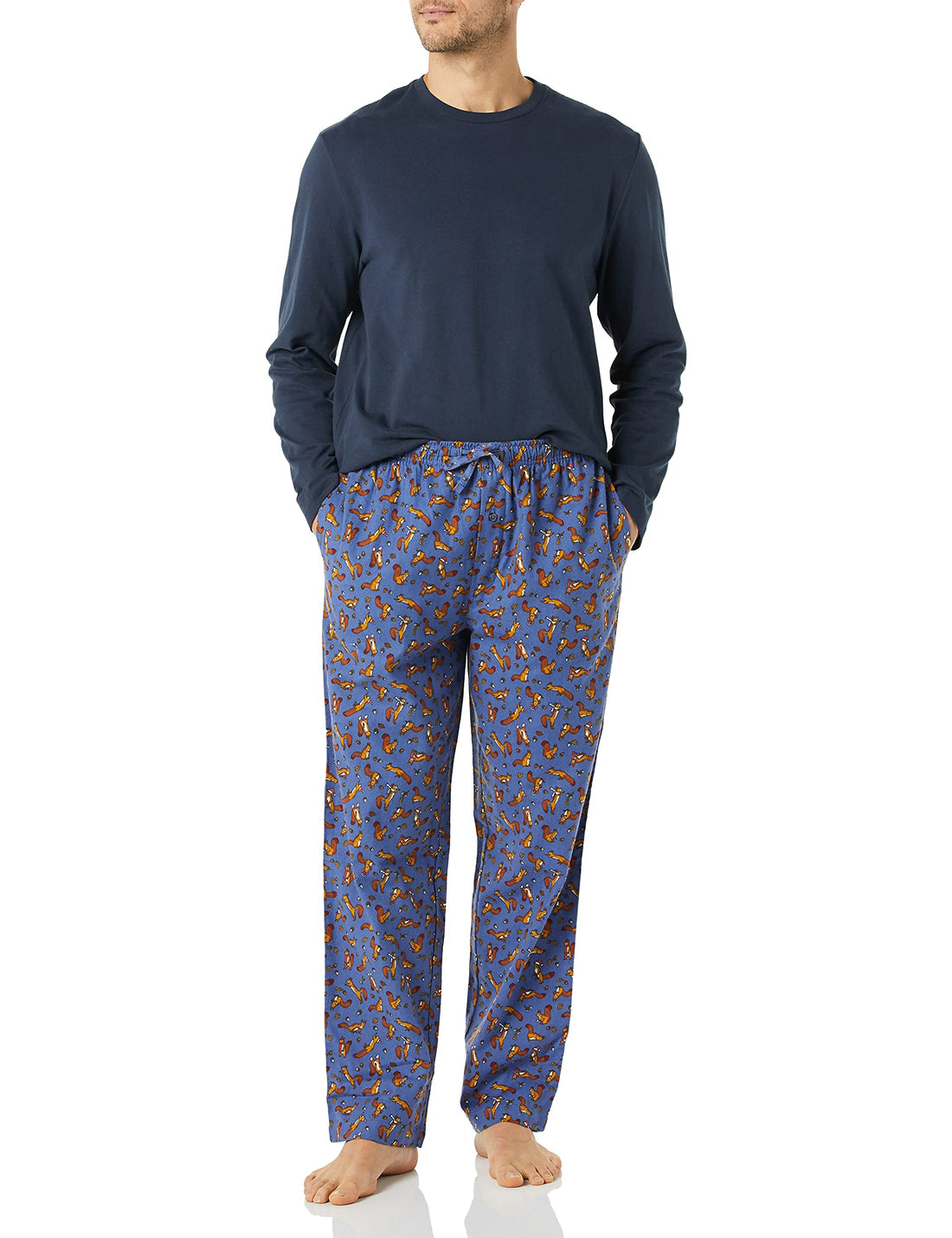 Amazon Essentials Men's Flannel Pant and Long-Sleeve T-Shirt Pajama Set