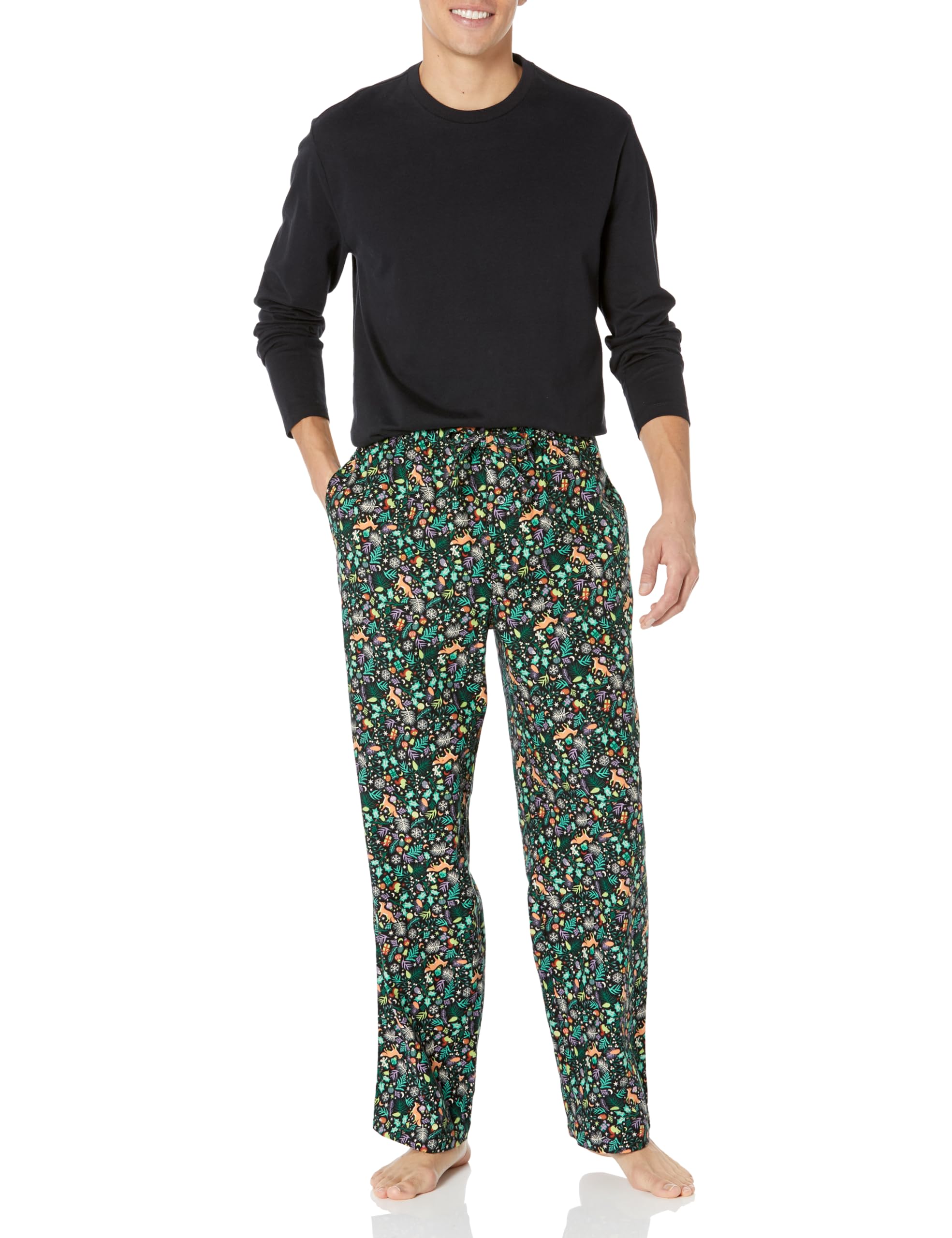 Amazon Essentials Men's Flannel Pant and Long-Sleeve T-Shirt Pajama Set