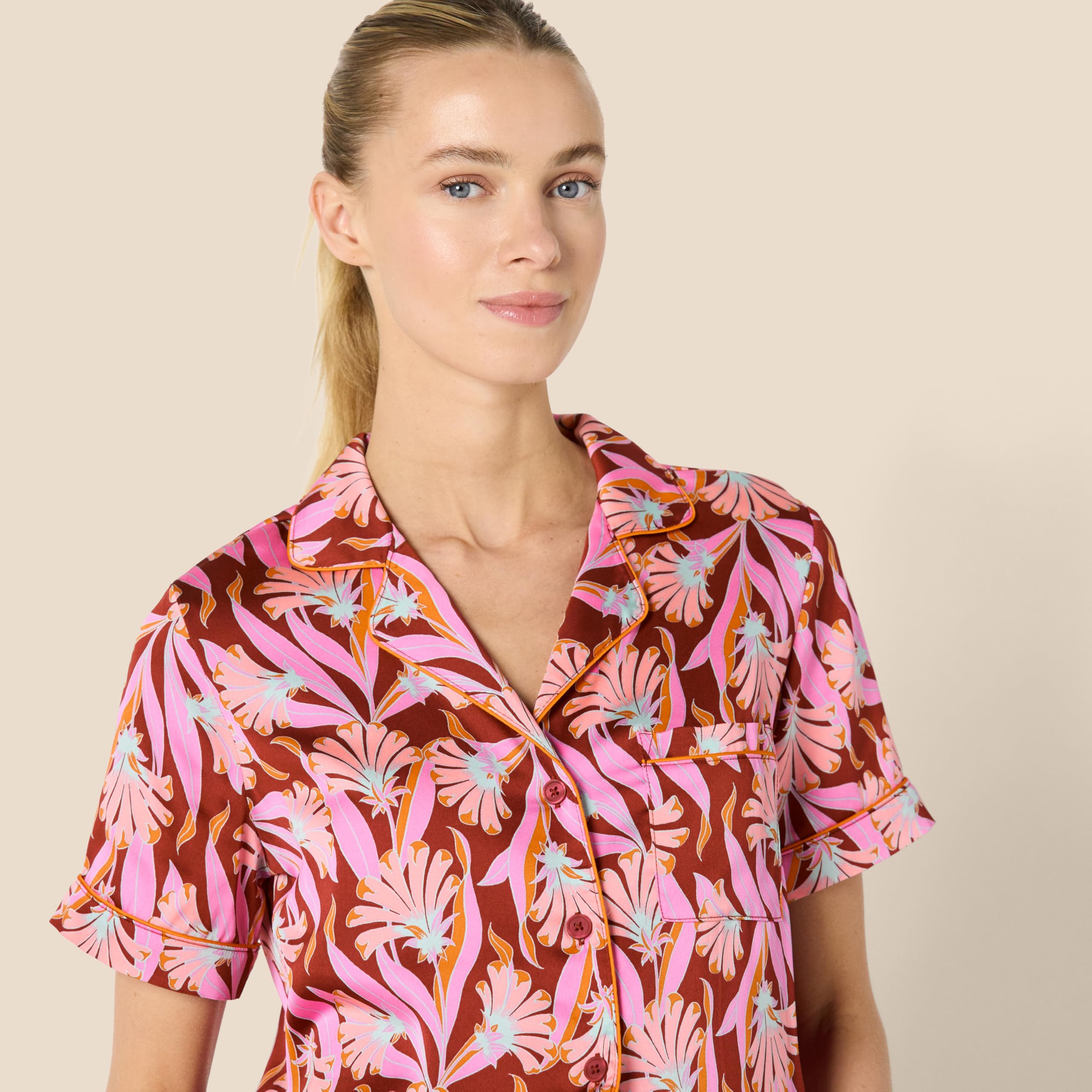 Amazon Essentials Women's Satin Short Sleeve Button-Down Top and Short Sleepwear Pajama Set