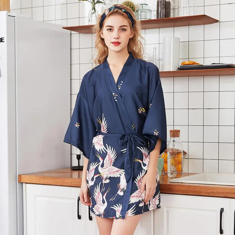 Women Silk Satin short Wedding Bride Bridesmaid Robe Kimono Robe Feminino Bath Robe Large Size Peignoir Femme Sexy Bathrobe