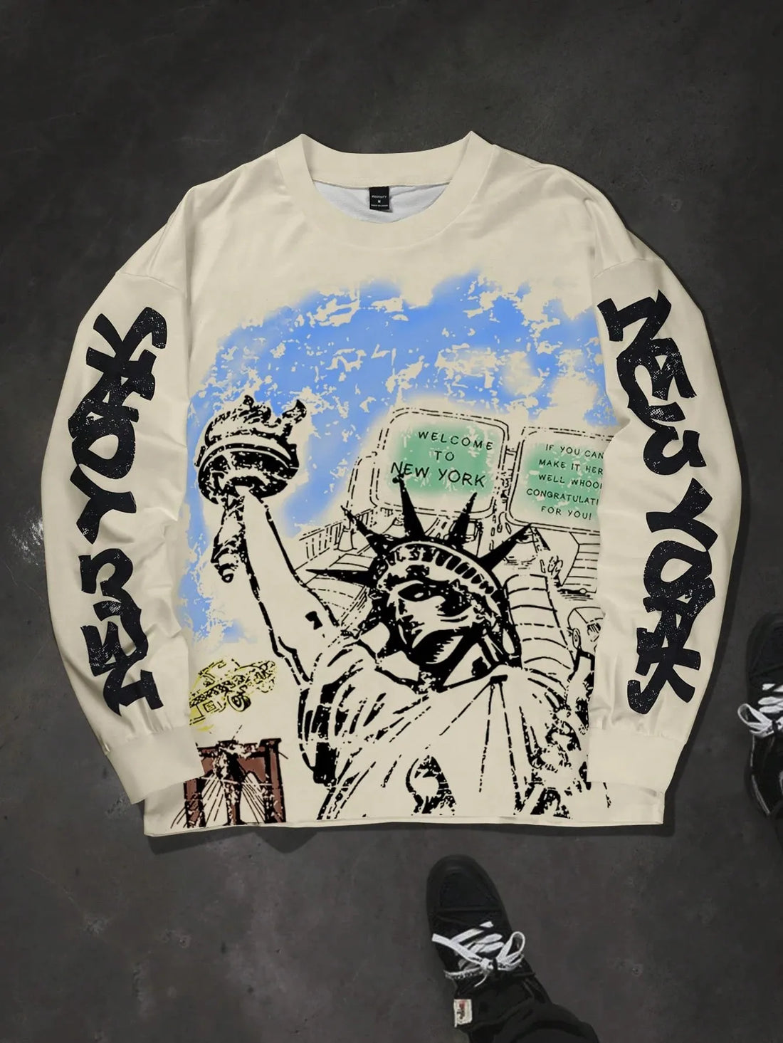 The new men's round-neck sweatshirt for Spring and Autumn 2025 is casual fashionable and comfortable with 3D pattern printing
