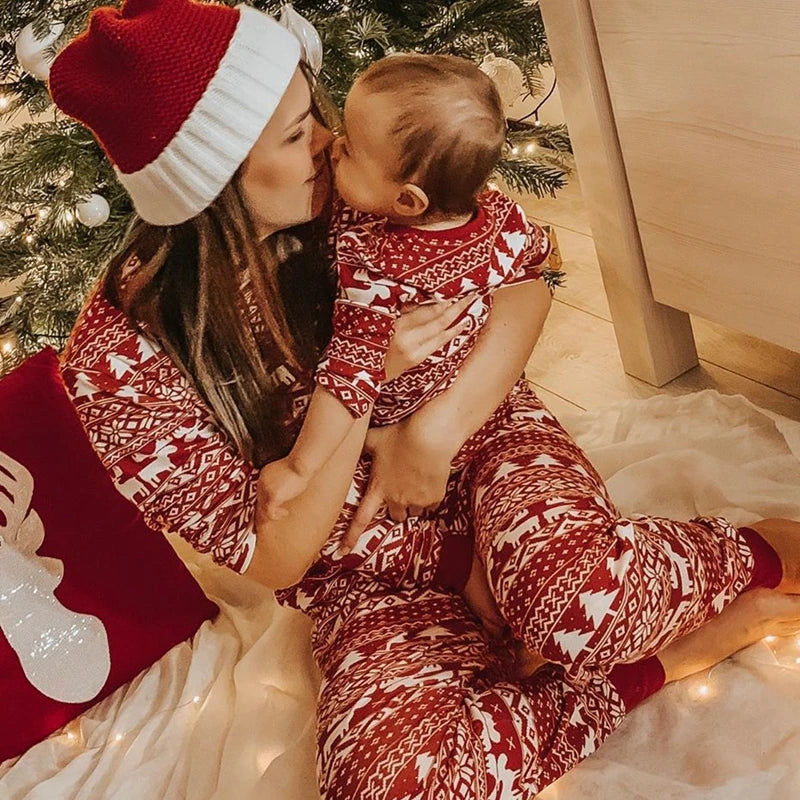 Mommy and Me Clothes New Christmas Pajamas Set for Family Soft Cute Sleepwear Adults Kids 2 Pieces Suit Xmas Look Outfits