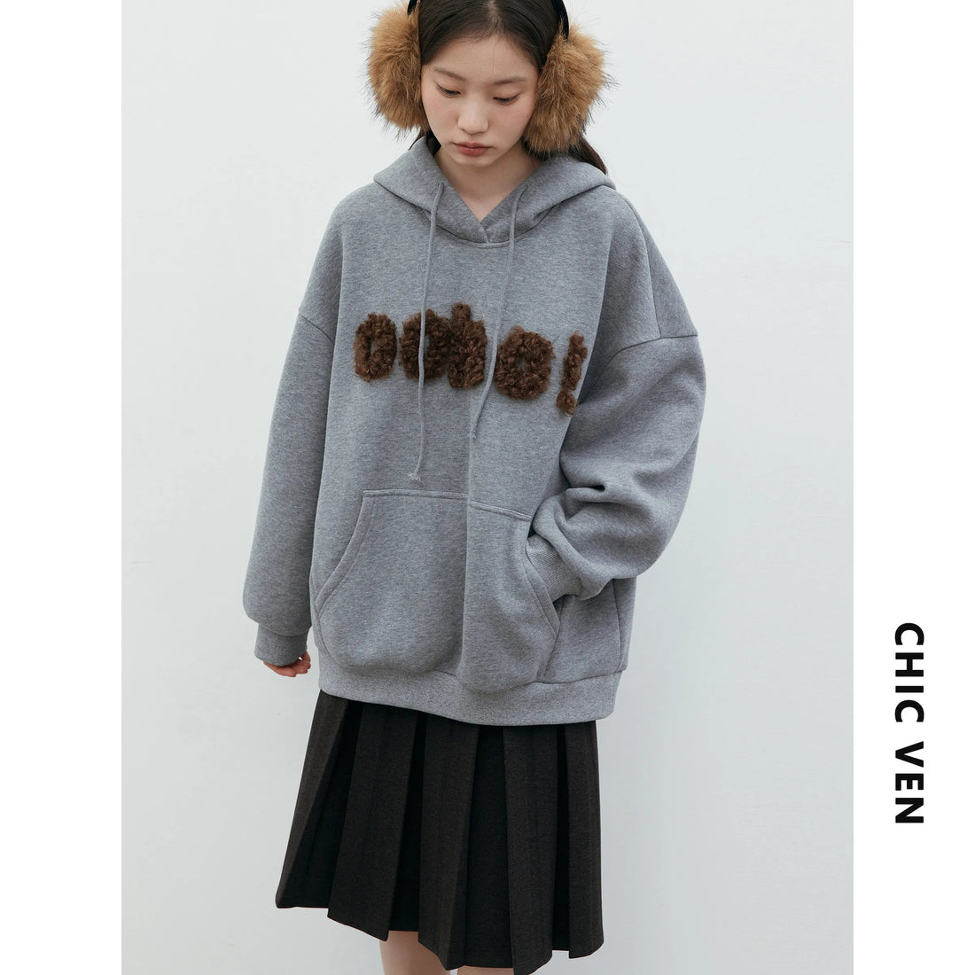 CHIC VEN Fashion Women Sweatshirts Loose Casual New Plush Letter Sticker Hooded Long Sleeved Warm Female Coat Autumn Winter 2025