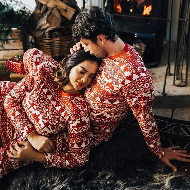 Mommy and Me Clothes New Christmas Pajamas Set for Family Soft Cute Sleepwear Adults Kids 2 Pieces Suit Xmas Look Outfits