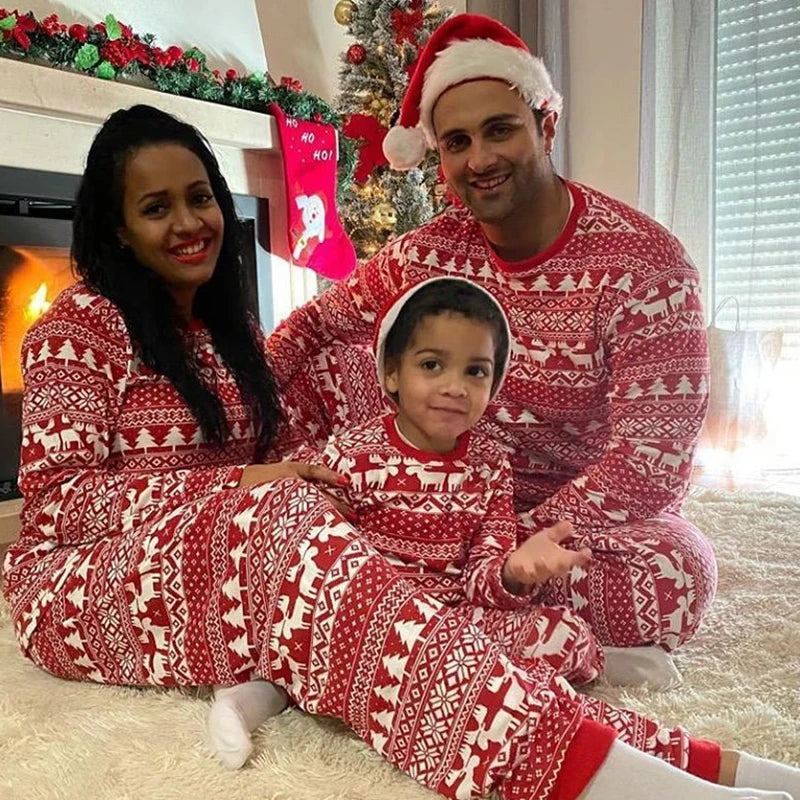 Mommy and Me Clothes New Christmas Pajamas Set for Family Soft Cute Sleepwear Adults Kids 2 Pieces Suit Xmas Look Outfits