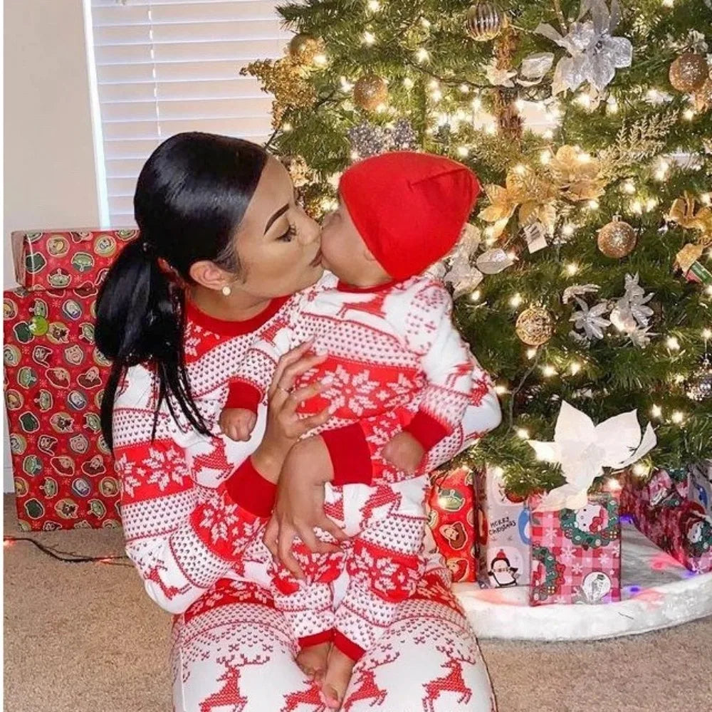 Christmas Family Matching Pyjamas Homewear 2 Pieces Suit Adult Kids Sleepwear New Year's Costume Merry Christmas Gift