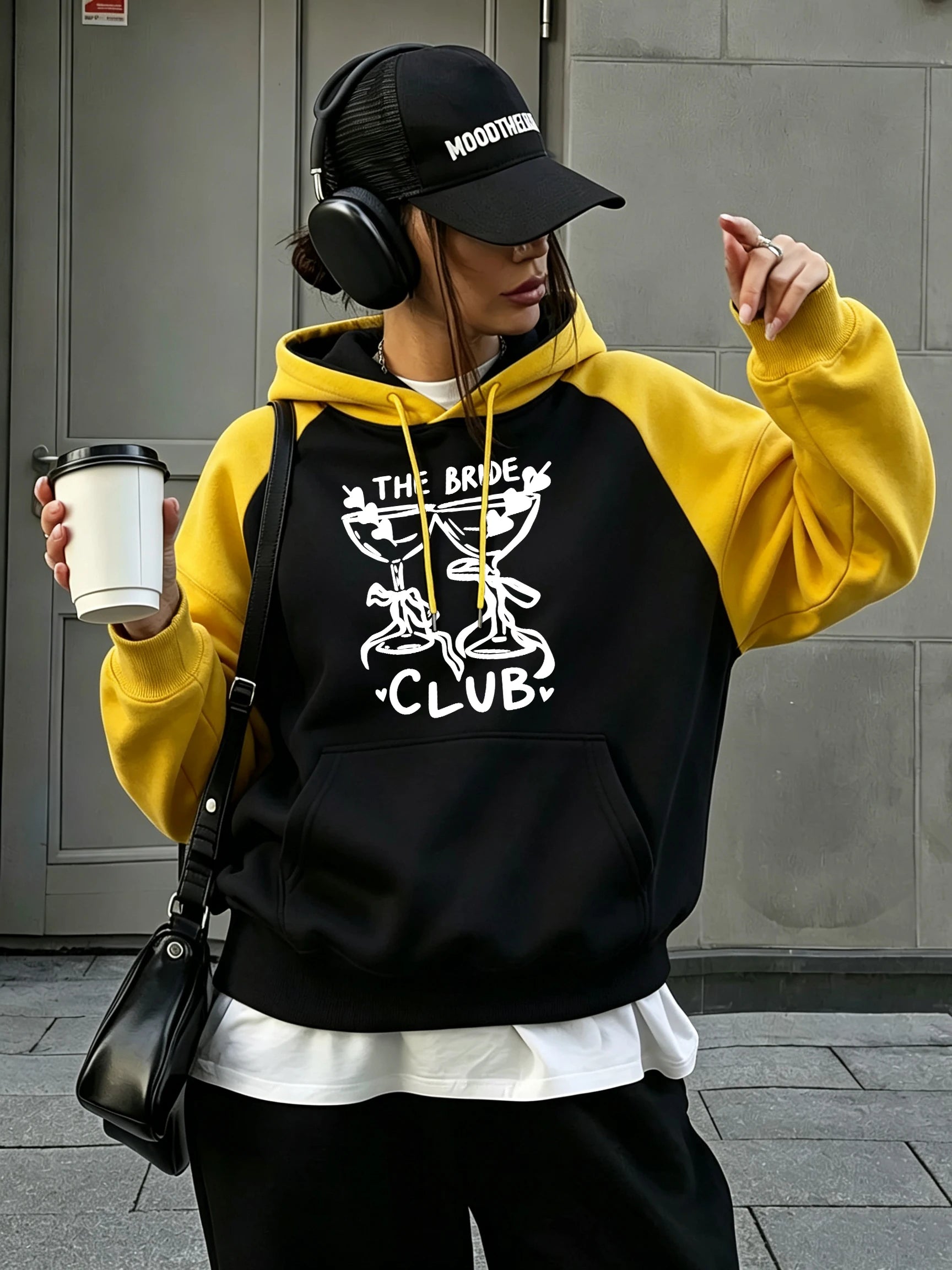 Drinking Happily In A Bar Print Women'S Raglan Hoodies Y2K Fleece Hoody Casual Pocket Streetwear Autumn Vintage Loose Pullovers