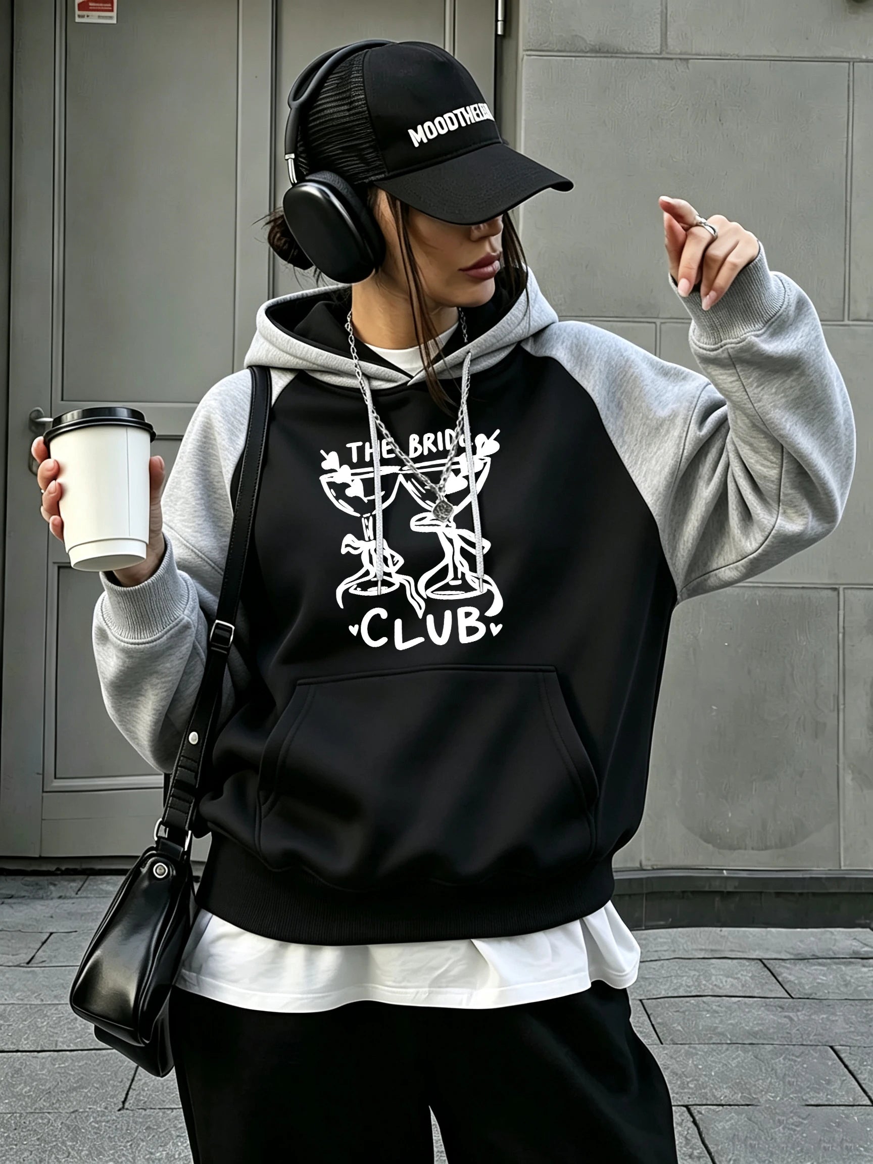Drinking Happily In A Bar Print Women'S Raglan Hoodies Y2K Fleece Hoody Casual Pocket Streetwear Autumn Vintage Loose Pullovers